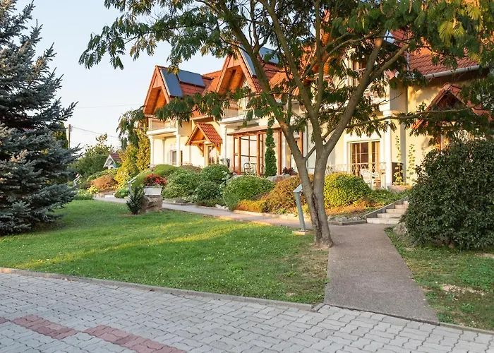 Andrea Wellness Garden Affittacamere 4*